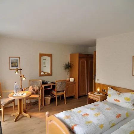 Land-gut-hotel Heidehof Hotel 3*